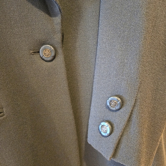 Kasper Classic Grey Woman's Jacket/Blazer, Size 12 - Picture 4 of 7